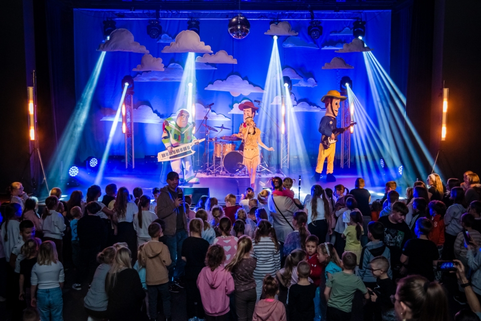 &quot;Dookoła Świata!&quot; (20.11.2025)